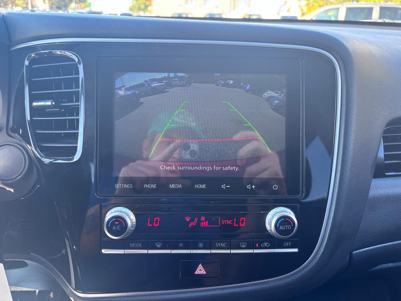 2020 Mitsubishi Outlander ES AWC LOW KMS 7 PASSENGER - Photo #25