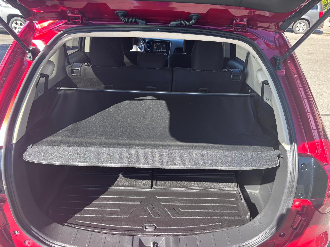 2020 Mitsubishi Outlander ES AWC LOW KMS 7 PASSENGER - Photo #14