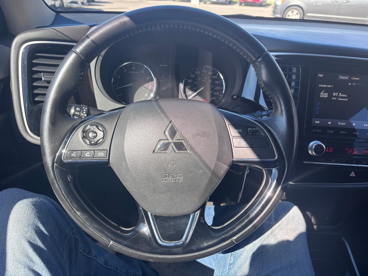 2020 Mitsubishi Outlander ES AWC LOW KMS 7 PASSENGER - Photo #22