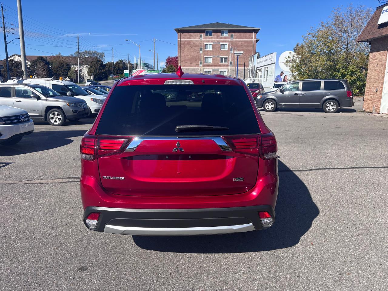 2020 Mitsubishi Outlander ES AWC LOW KMS 7 PASSENGER - Photo #8