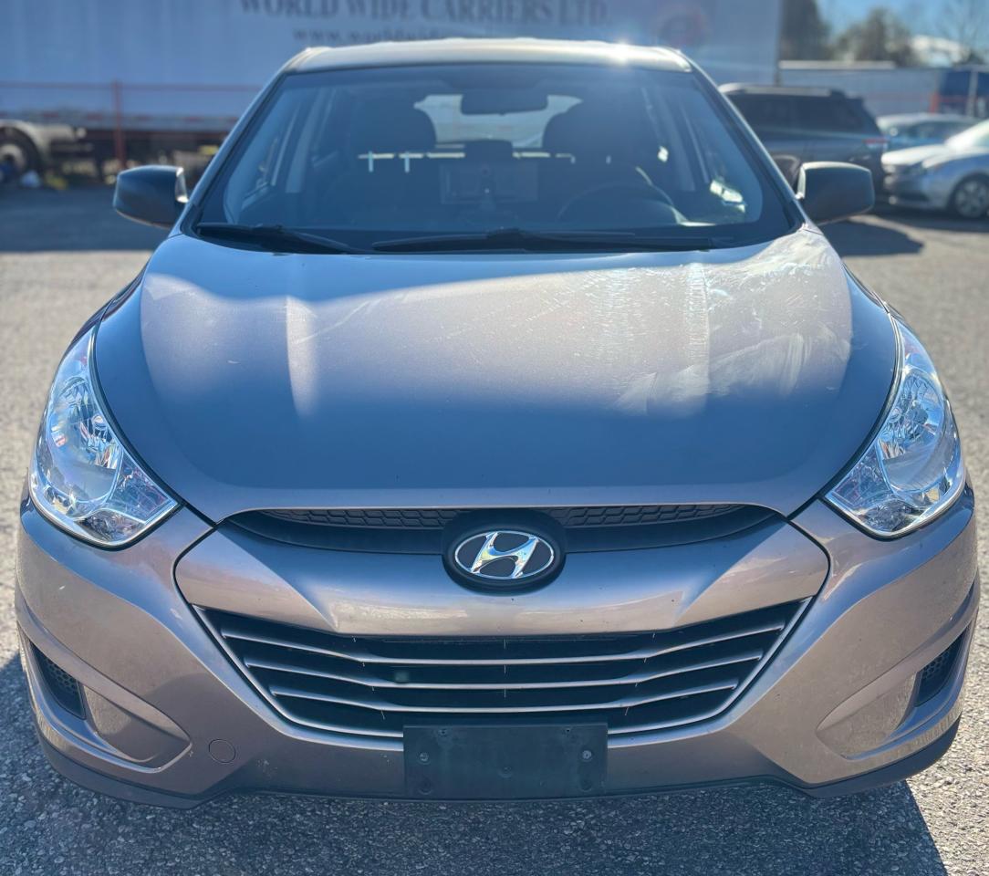 2012 Hyundai Tucson GL Photo2