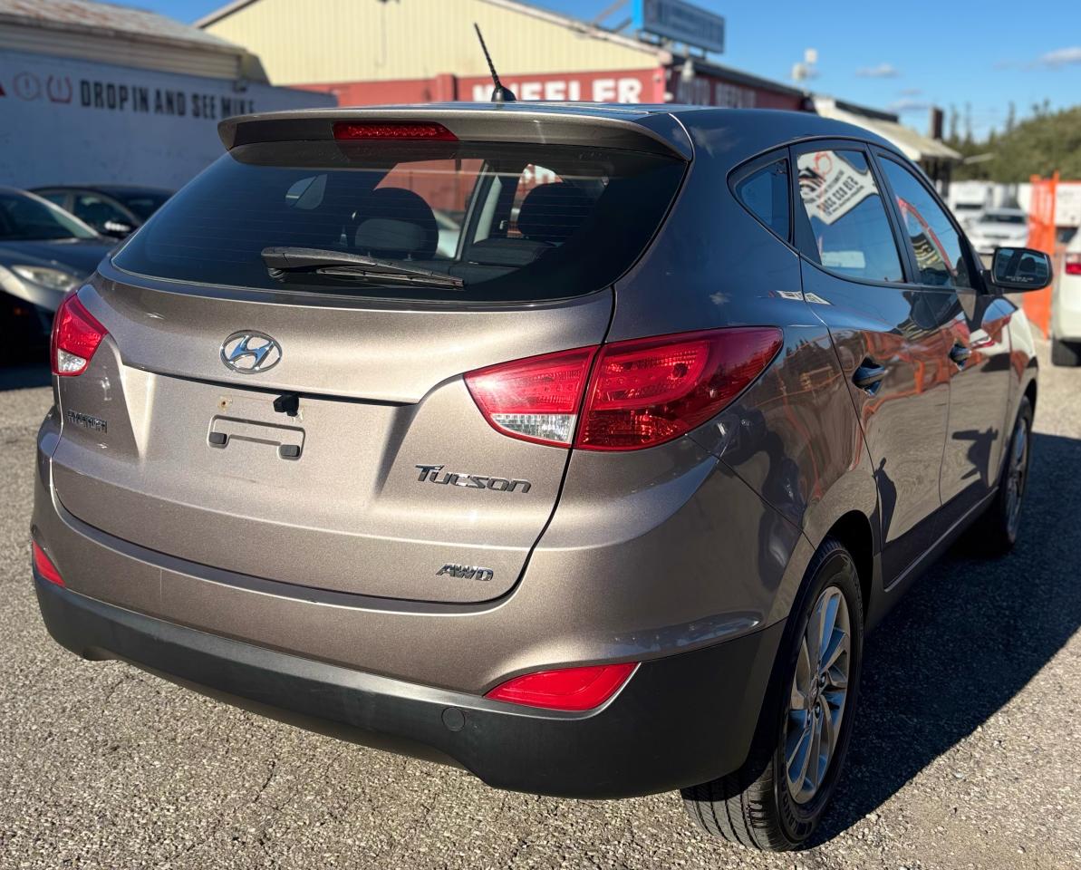2012 Hyundai Tucson GL - Photo #7