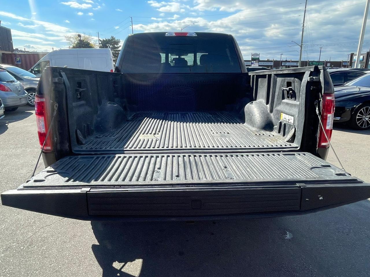 2019 Ford F-150 XLT 4WD SuperCrew 6.5' Box 1owner  NO Accident Photo2