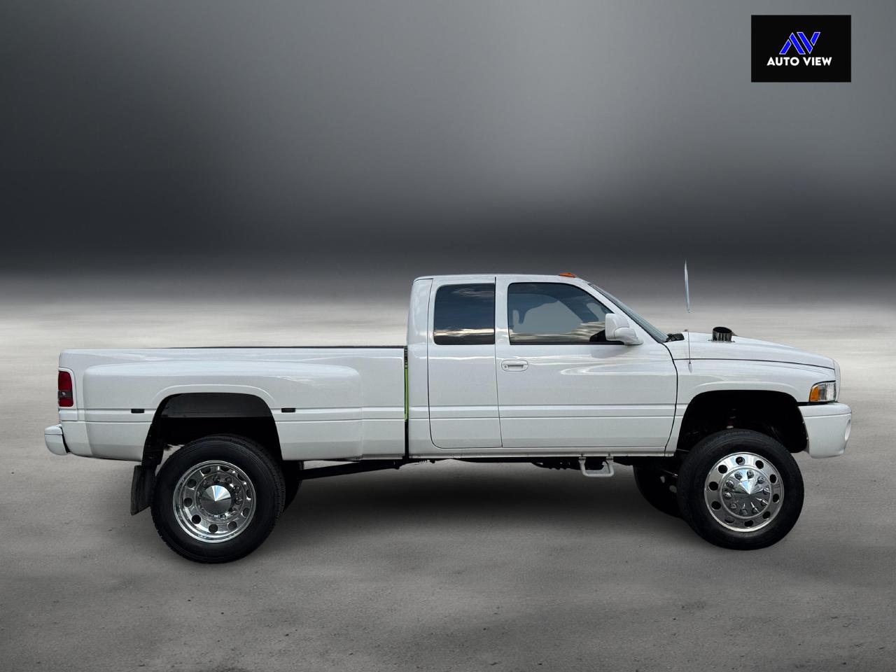 2001 Dodge Ram 3500 DRW **FULL REBUILD**NV5600 TRANSMISSION** - Photo #4