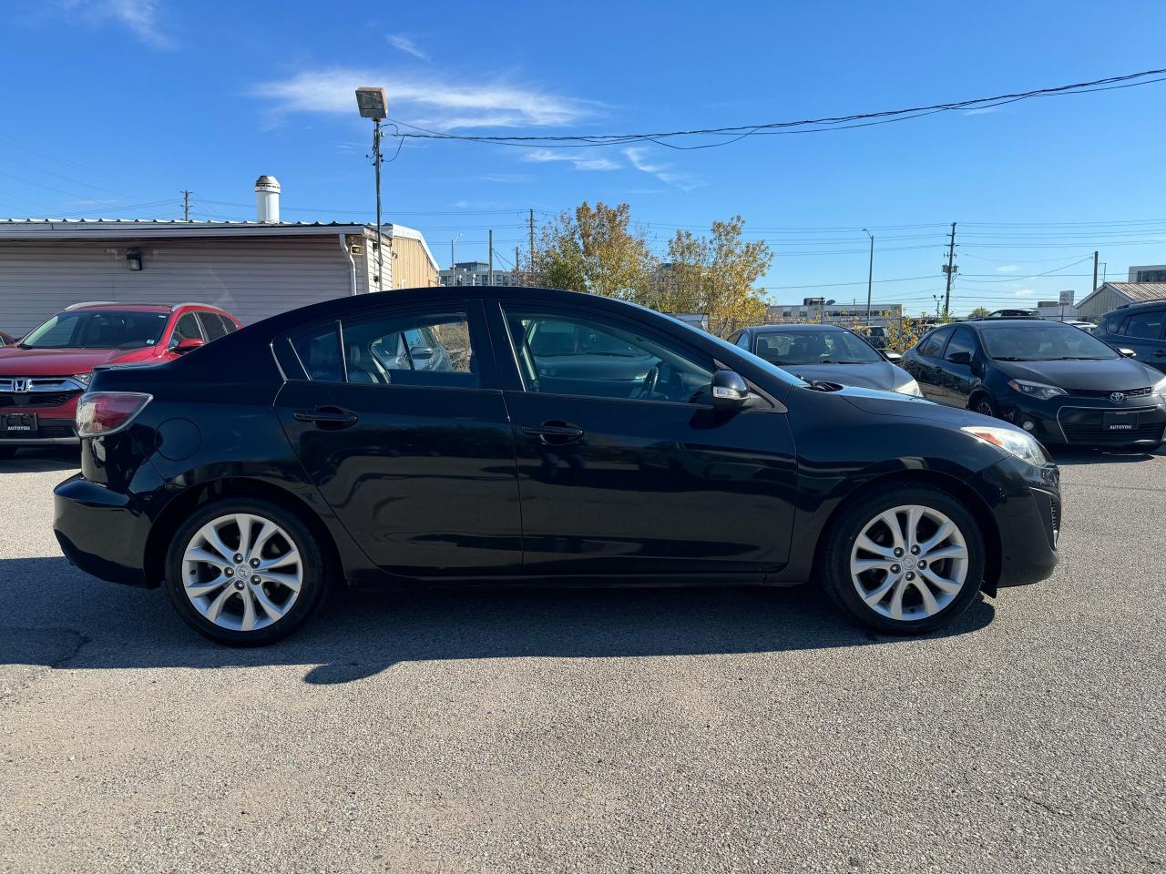 2010 Mazda MAZDA3 GT Photo3