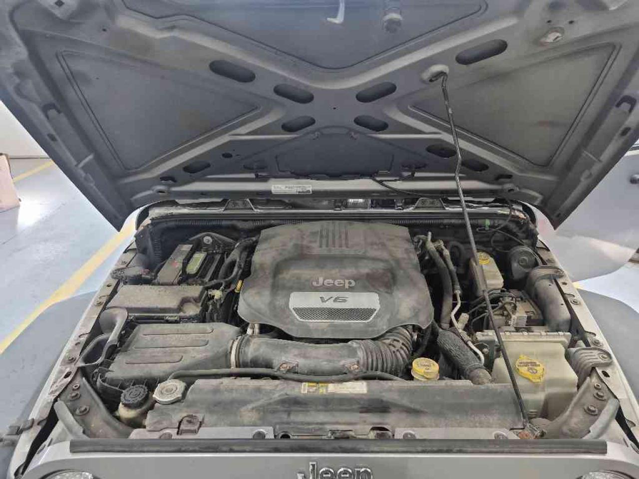 2015 Jeep Wrangler SPORT - Photo #2