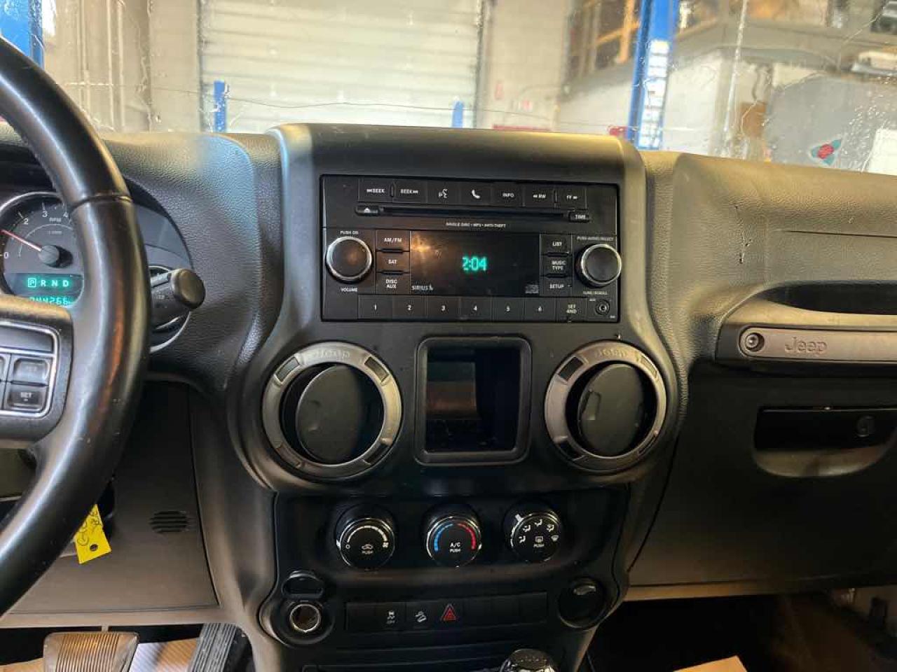 2015 Jeep Wrangler SPORT - Photo #5