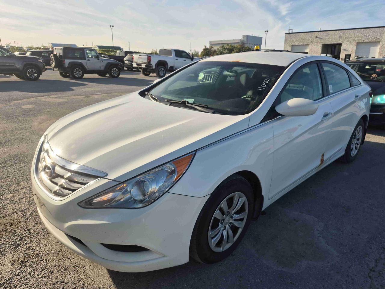 2013 HYUNDA SONATA GLS