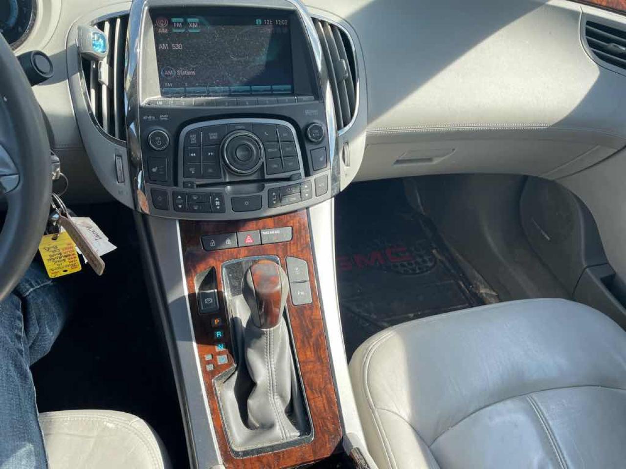 2010 Buick Allure /Lacrosse Cx - Photo #10