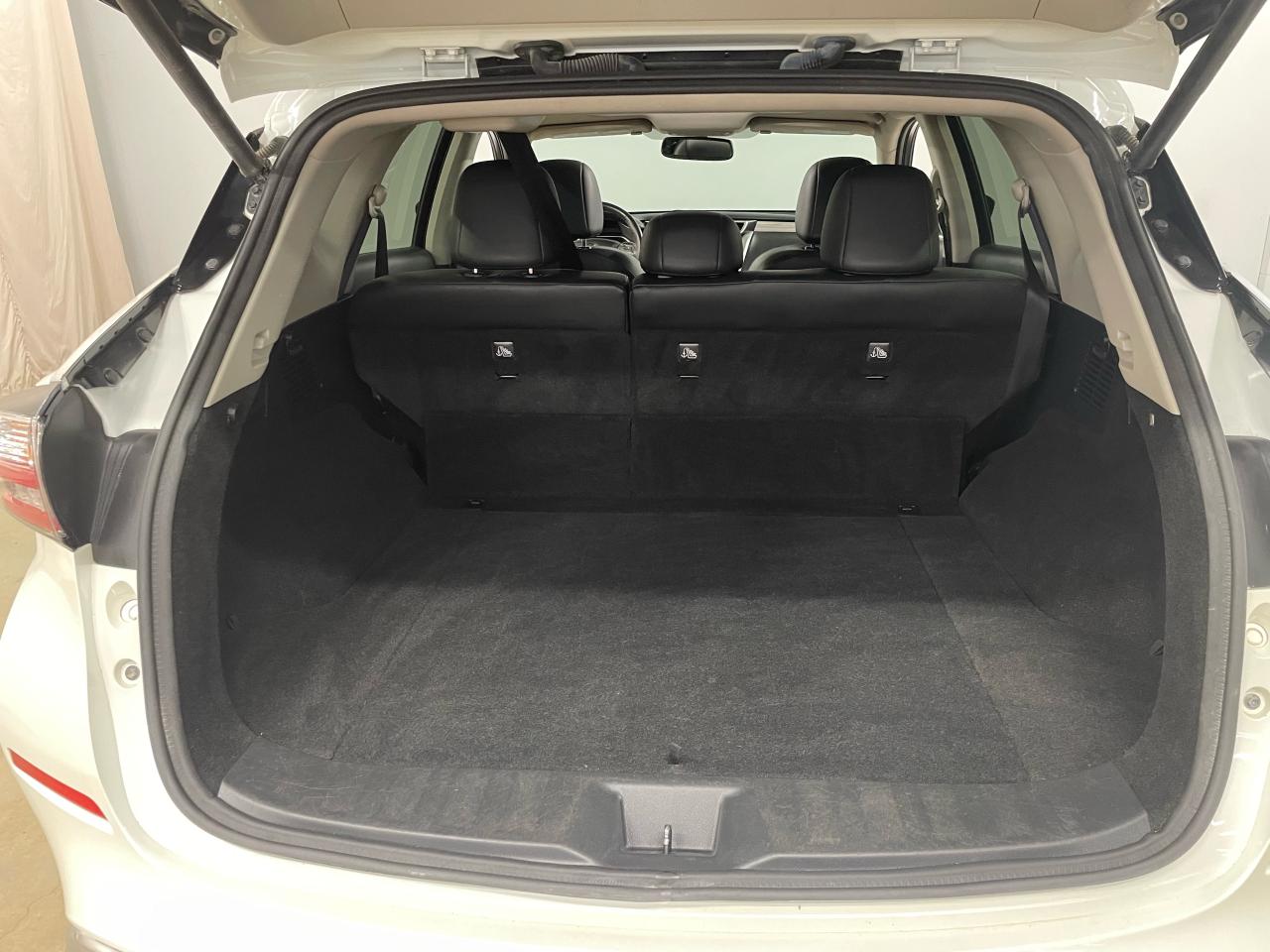 2017 Nissan Murano Platinum Photo18
