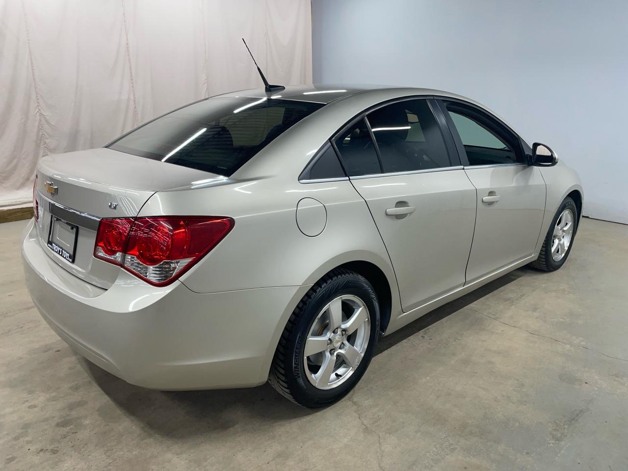2014 Chevrolet Cruze 1LT Photo28