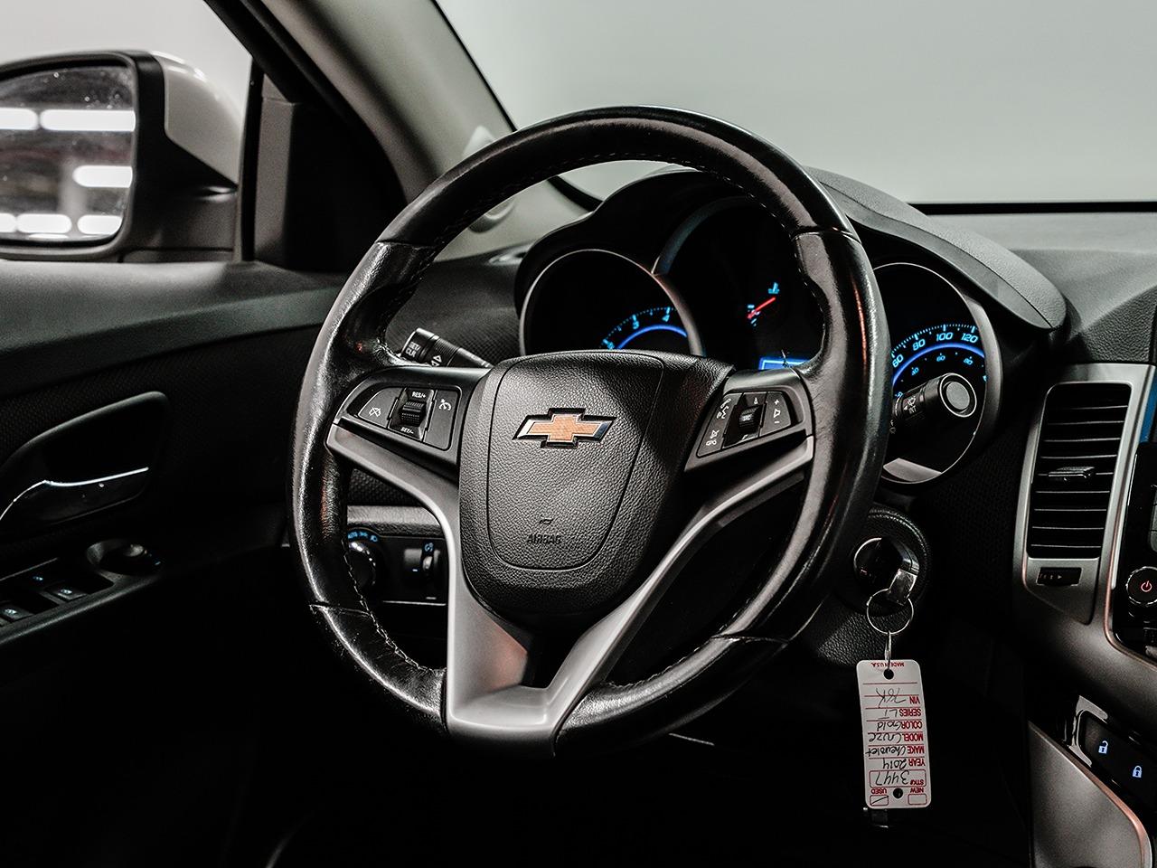 2014 Chevrolet Cruze 1LT | LOW KMS | CLEAN CARFAX | BLUETOOTH Photo16