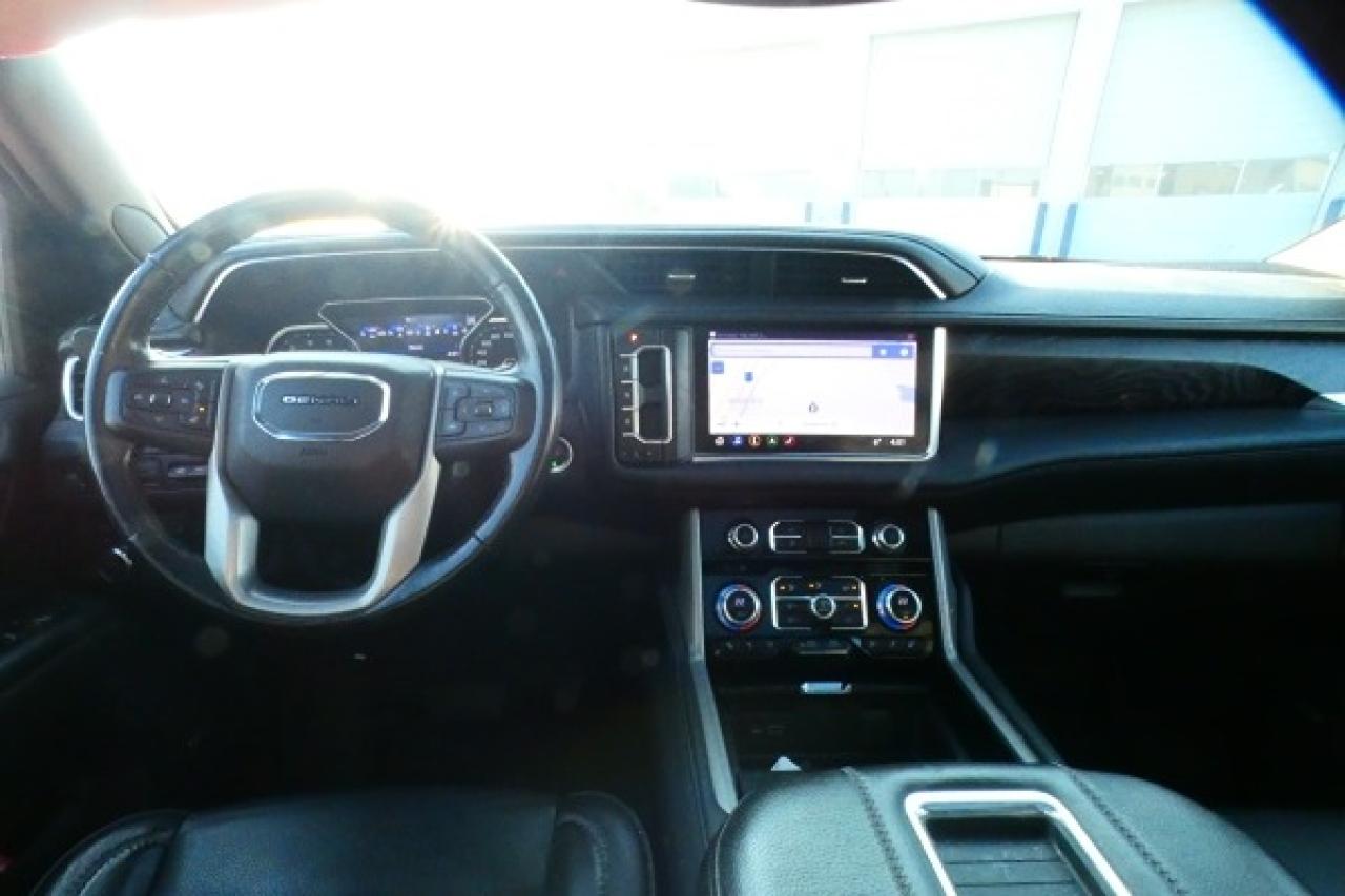 2021 GMC Yukon XL Denali 4WD w/H&C L, pano S/R, NAV, BUC, HUD, ent. - Photo #12