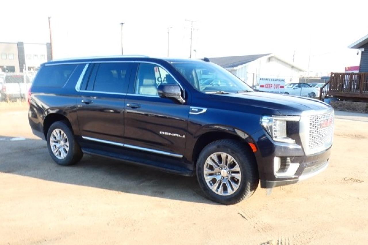 2021 GMC Yukon XL Denali 4WD w/H&C L, pano S/R, NAV, BUC, HUD, ent. - Photo #4