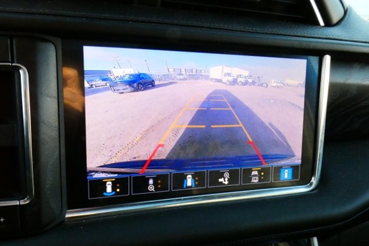 2021 GMC Yukon XL Denali 4WD w/H&C L, pano S/R, NAV, BUC, HUD, ent. - Photo #15
