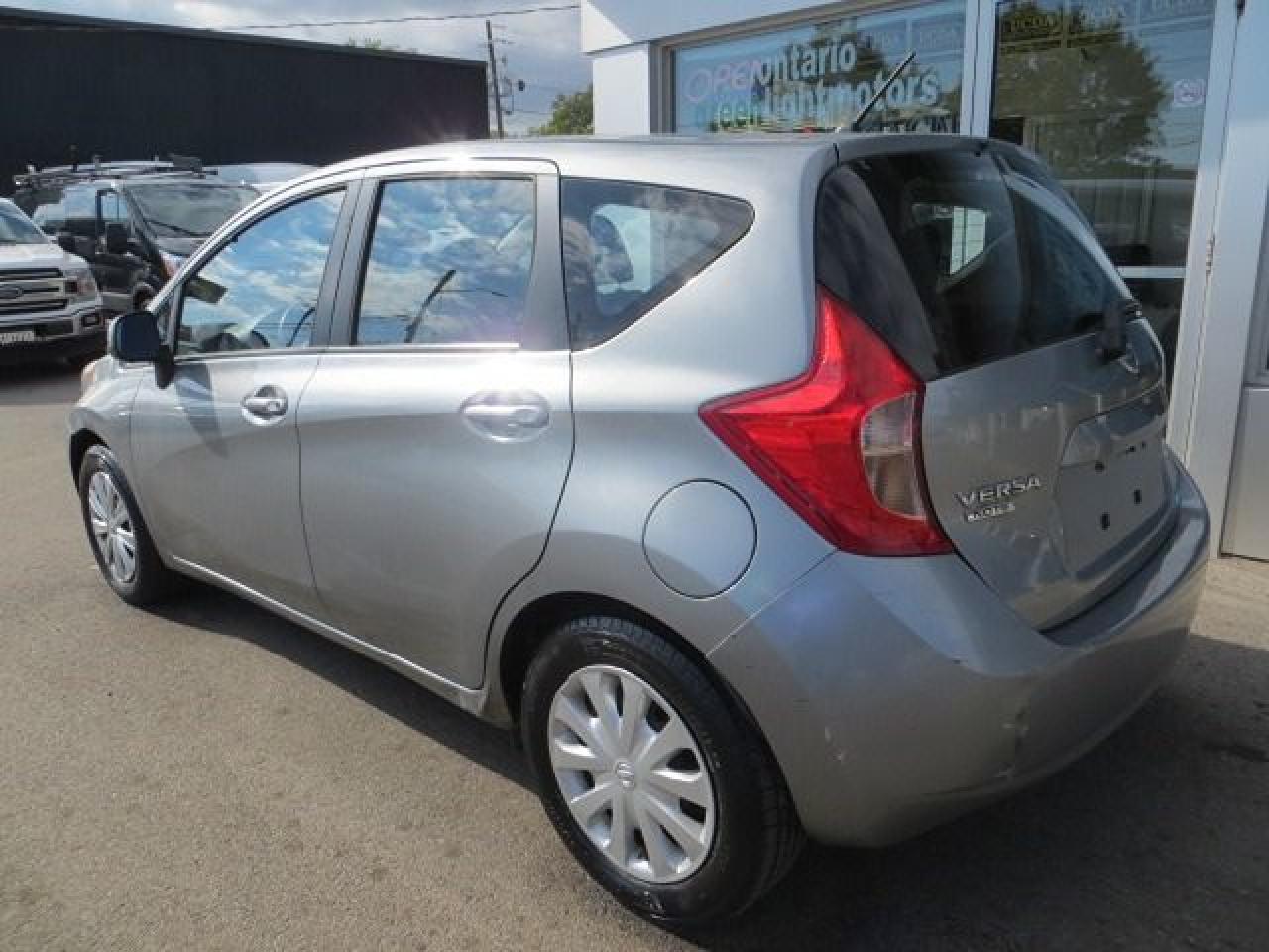 2014 Nissan Versa Note LOW KM, ONLY 105,000KM, AS IS AS TRADED Photo4