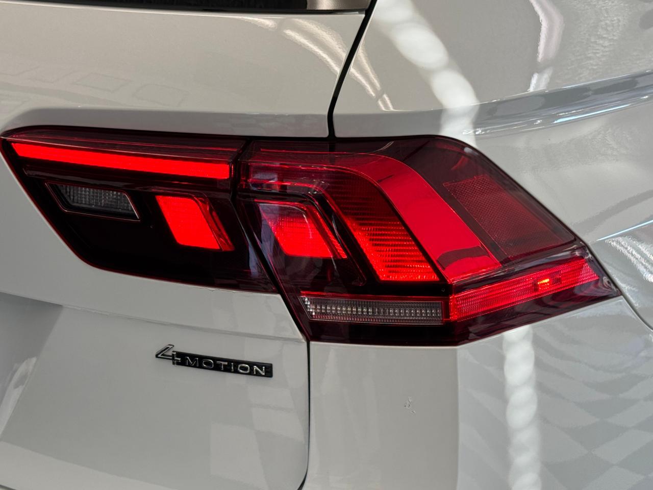 2022 Volkswagen Tiguan Trendline 4MOTION+ONE OWNER+CLEAN CARFAX Photo