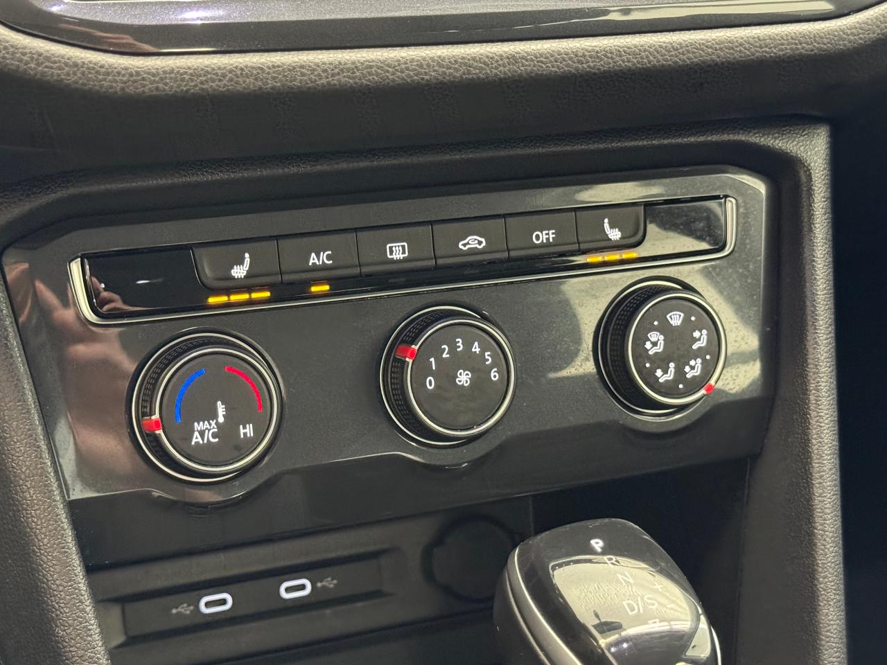 2022 Volkswagen Tiguan Trendline 4MOTION+ONE OWNER+CLEAN CARFAX Photo