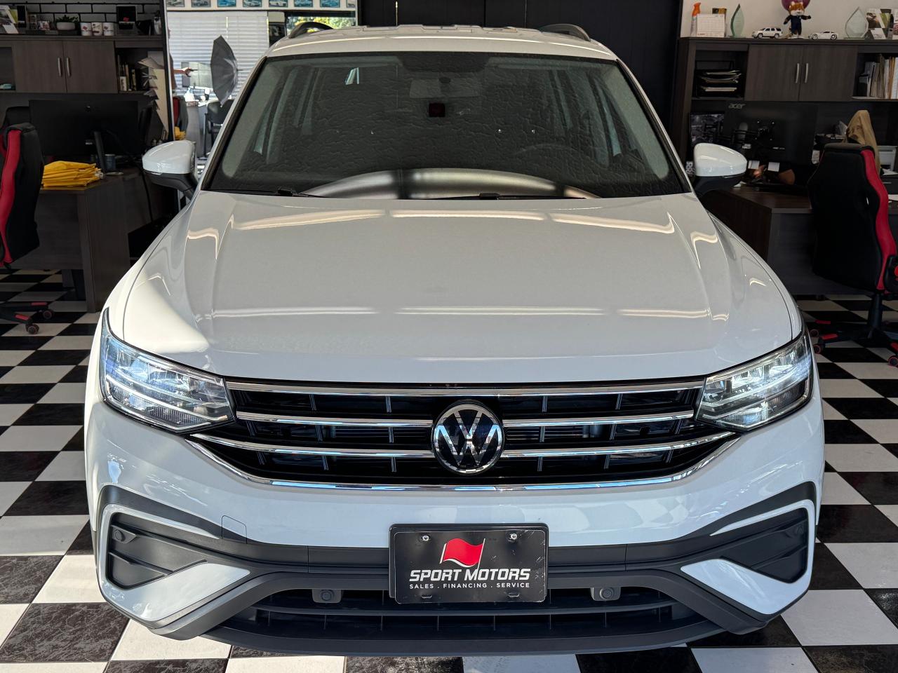2022 Volkswagen Tiguan Trendline 4MOTION+ONE OWNER+CLEAN CARFAX Photo9