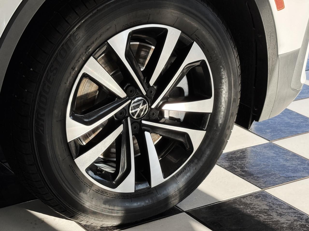 2022 Volkswagen Tiguan Trendline 4MOTION+ONE OWNER+CLEAN CARFAX Photo