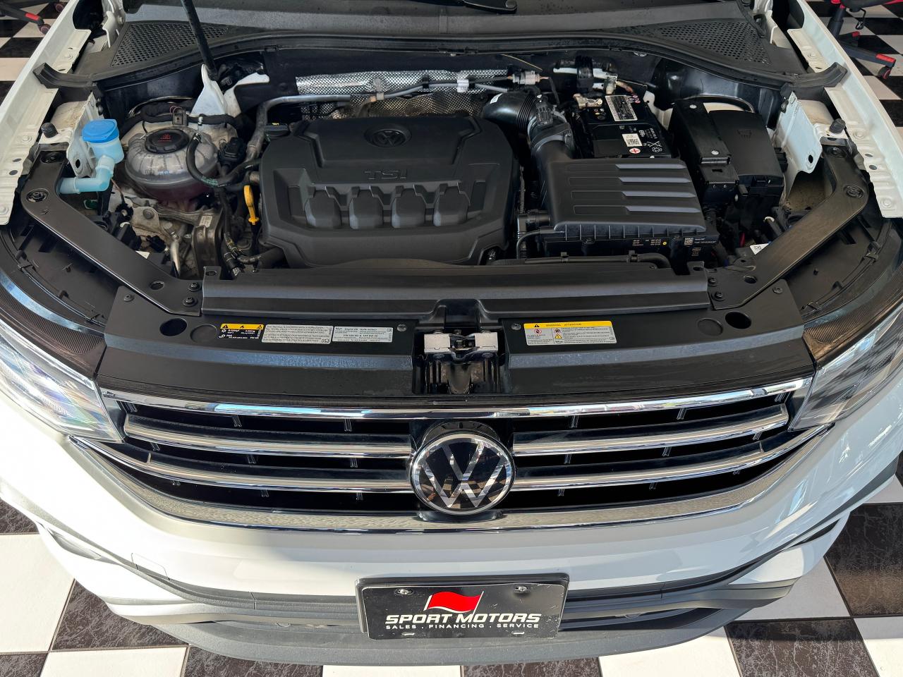 2022 Volkswagen Tiguan Trendline 4MOTION+ONE OWNER+CLEAN CARFAX Photo10