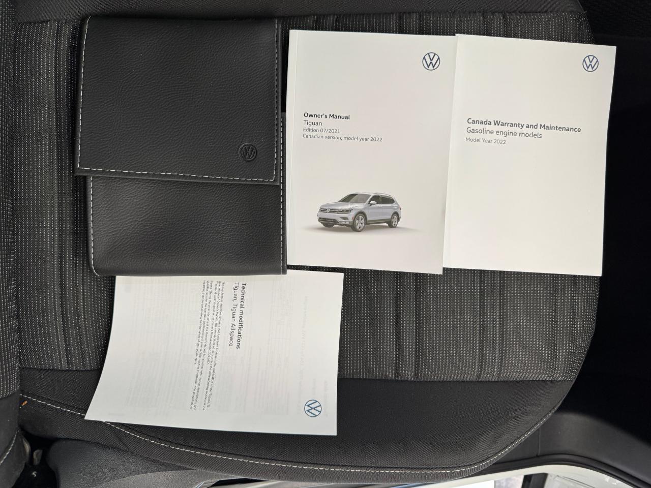 2022 Volkswagen Tiguan Trendline 4MOTION+ONE OWNER+CLEAN CARFAX Photo