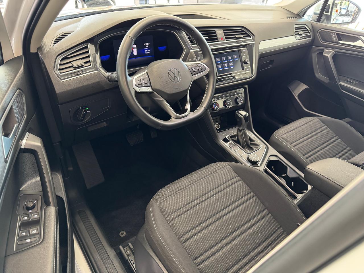 2022 Volkswagen Tiguan Trendline 4MOTION+ONE OWNER+CLEAN CARFAX Photo18