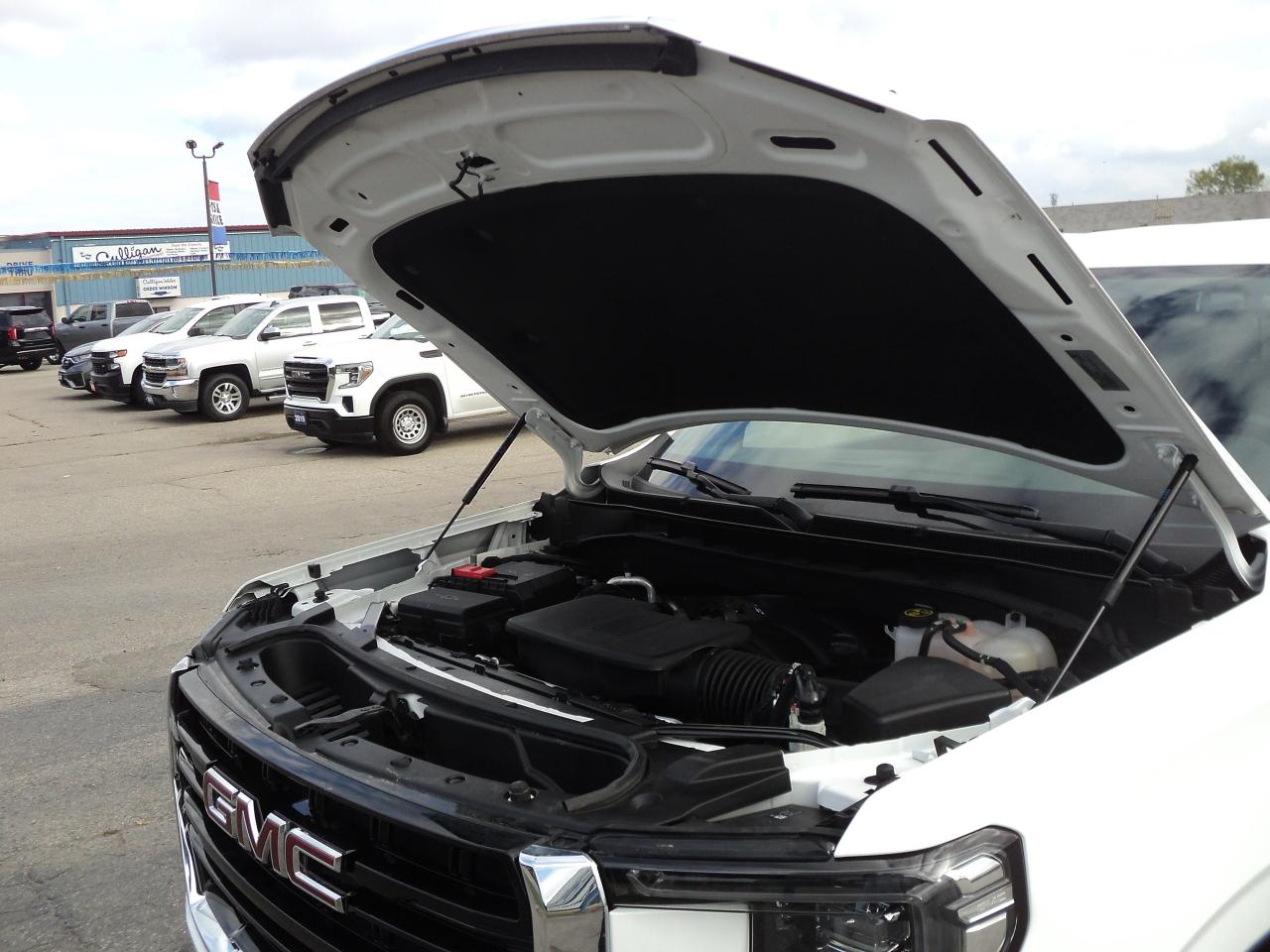 2023 GMC Yukon XL SLE 4WD5.3L8cyl 8Passenger DualPowerSeats&Climate - Photo #32