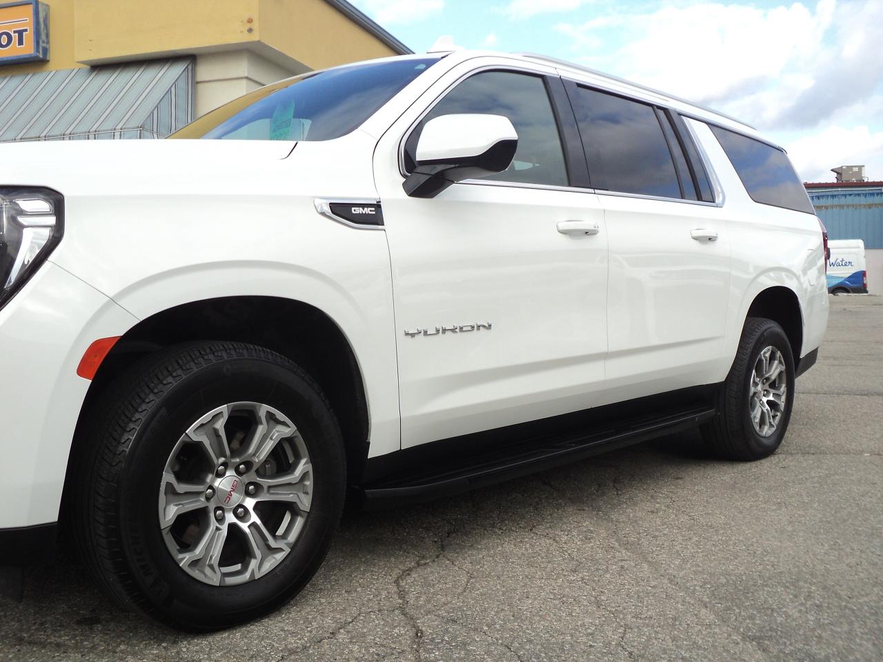 2023 GMC Yukon XL SLE 4WD5.3L8cyl 8Passenger DualPowerSeats&Climate - Photo #30