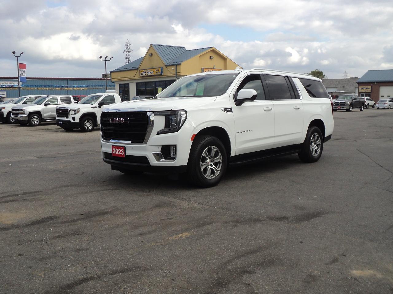 Used 2023 GMC Yukon XL 4WD 4DR SLE for sale in Brantford, ON