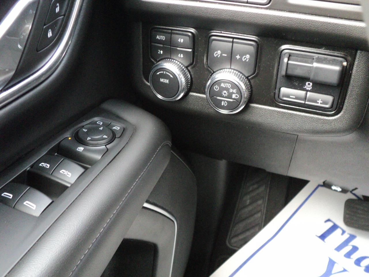 2023 GMC Yukon XL SLE 4WD5.3L8cyl 8Passenger DualPowerSeats&Climate - Photo #18