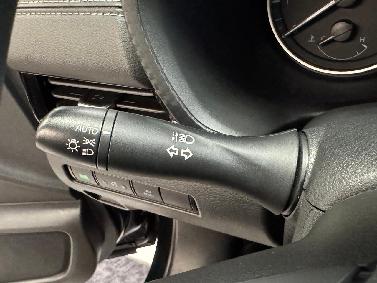 2024 Nissan Sentra SV+AdaptiveCruise+LIKE NEW! ONE OWNER+CLEAN CARFAX Photo