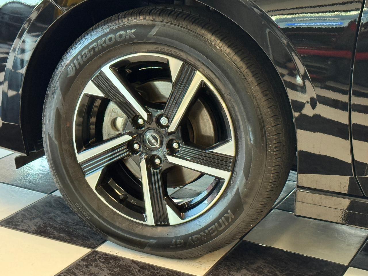 2024 Nissan Sentra SV+AdaptiveCruise+LIKE NEW! ONE OWNER+CLEAN CARFAX Photo