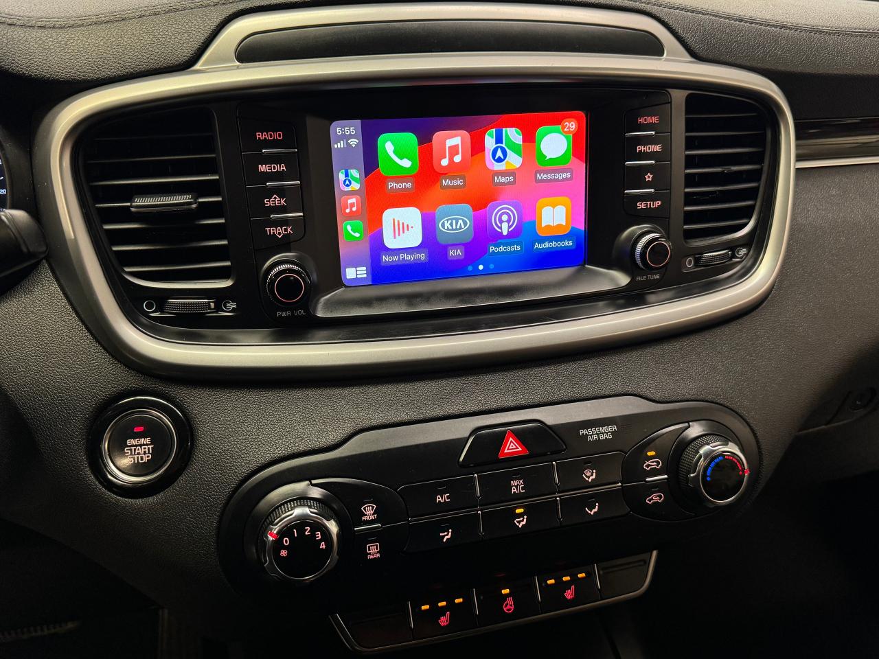 2019 Kia Sorento LX AWD+ApplePlay+Heated Steering+CLEAN CARFAX Photo14