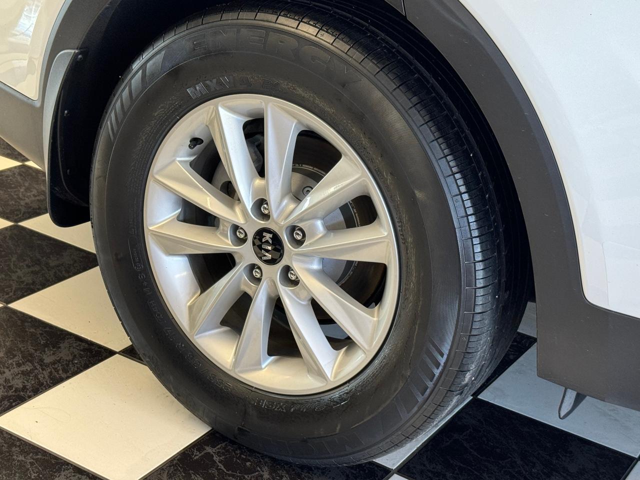 2019 Kia Sorento LX AWD+ApplePlay+Heated Steering+CLEAN CARFAX Photo117