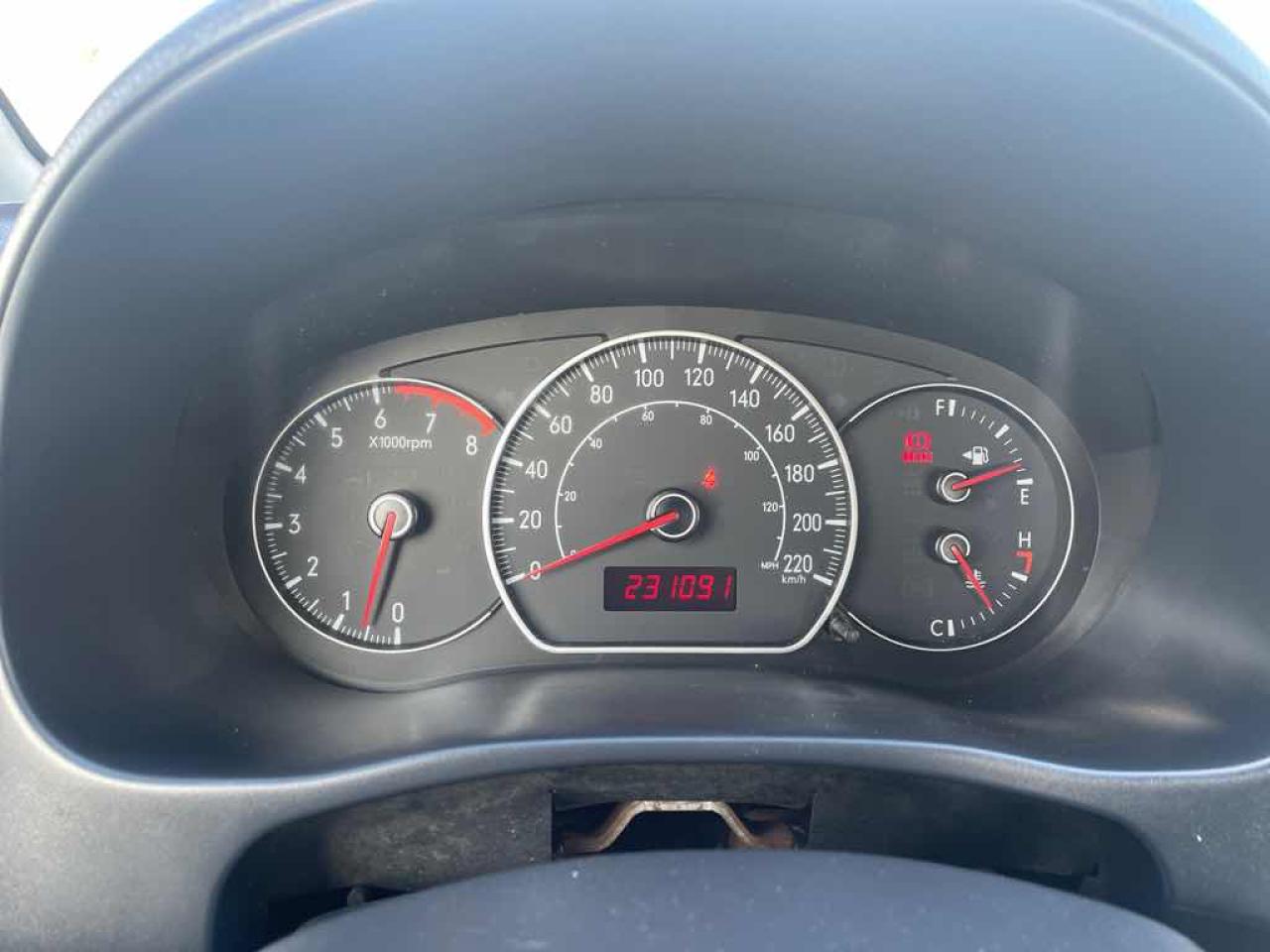 2008 Suzuki SX4 Convenience - Photo #9