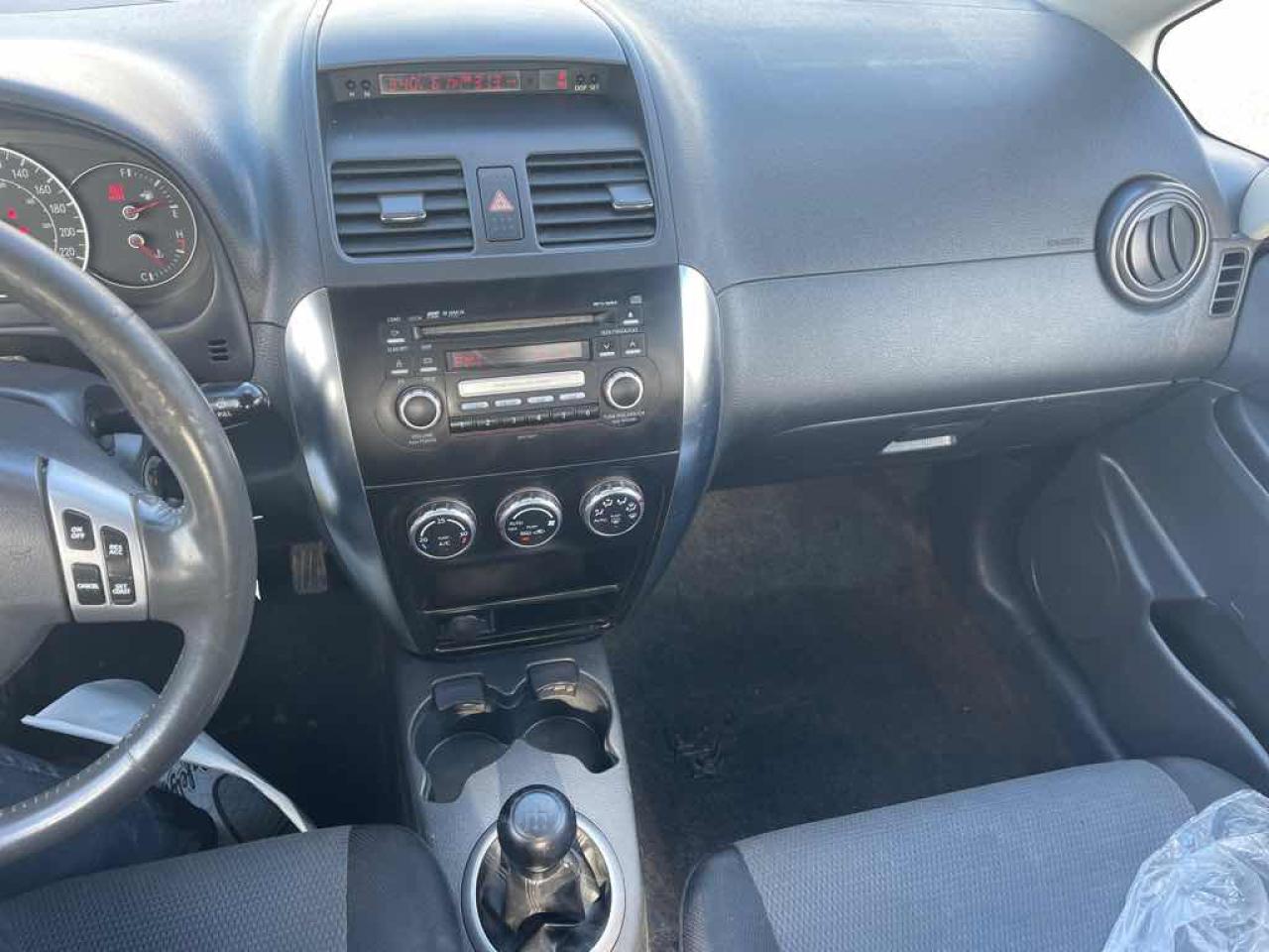 2008 Suzuki SX4 Convenience - Photo #10
