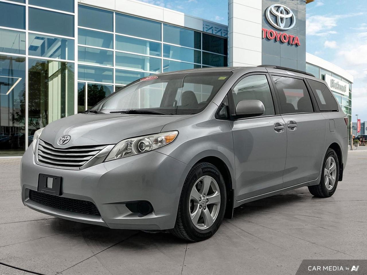 Used 2017 Toyota Sienna LE FWD | 8-Pass | Power Sliding Doors for sale in Winnipeg, MB