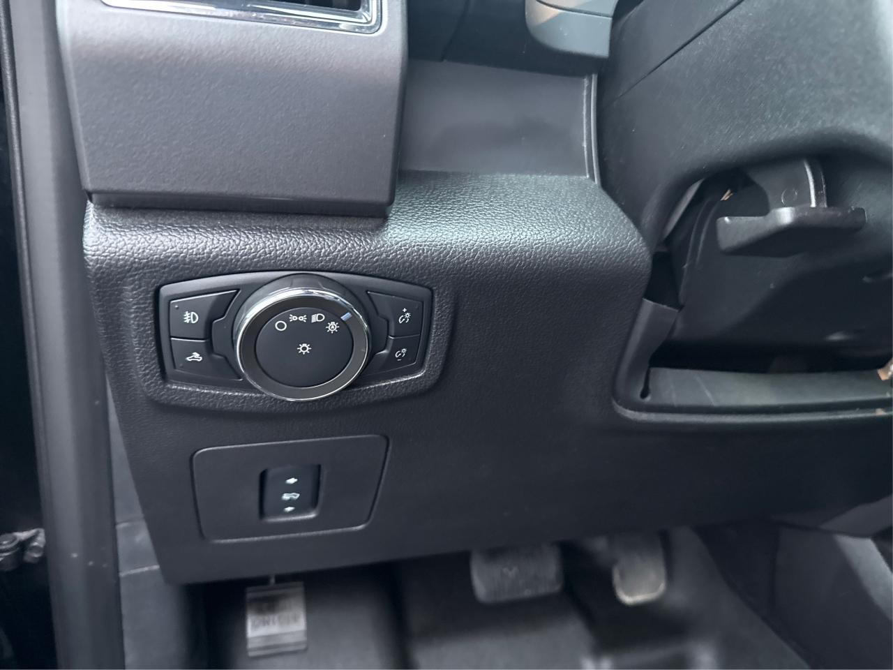 2017 Ford F-150 SUPERCREW - Photo #16