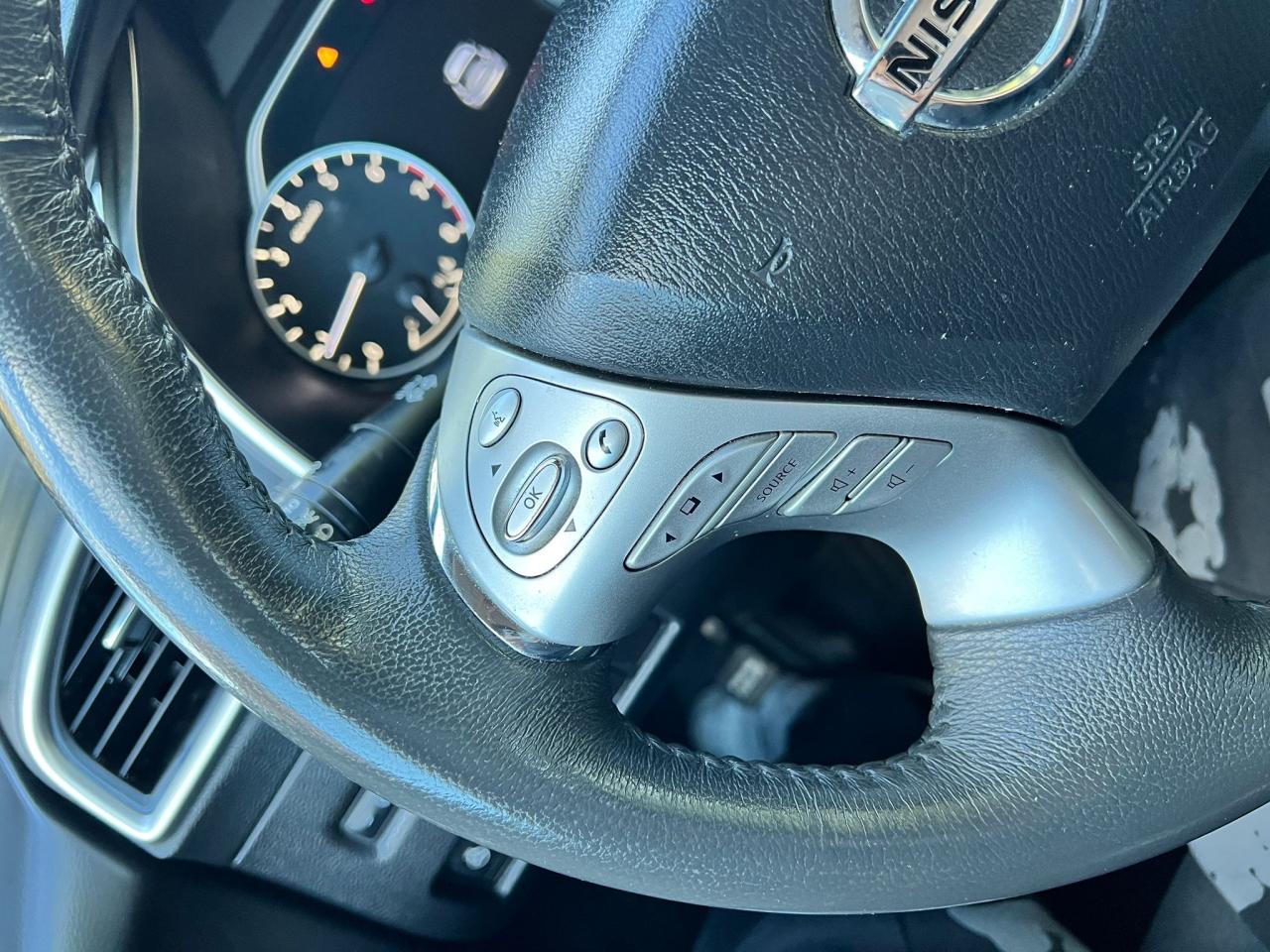 2016 Nissan Murano SV - Photo #18