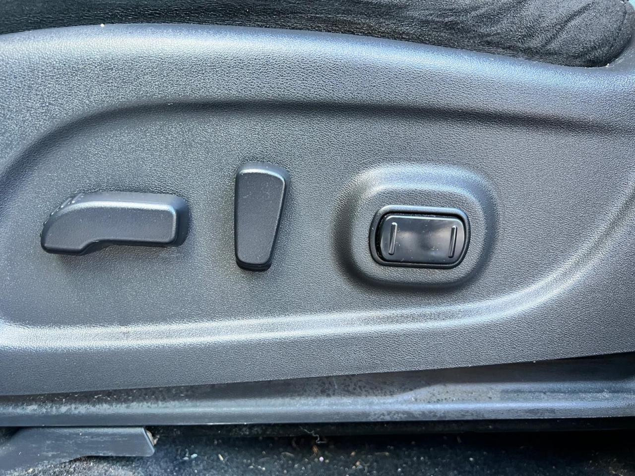 2016 Nissan Murano SV - Photo #14