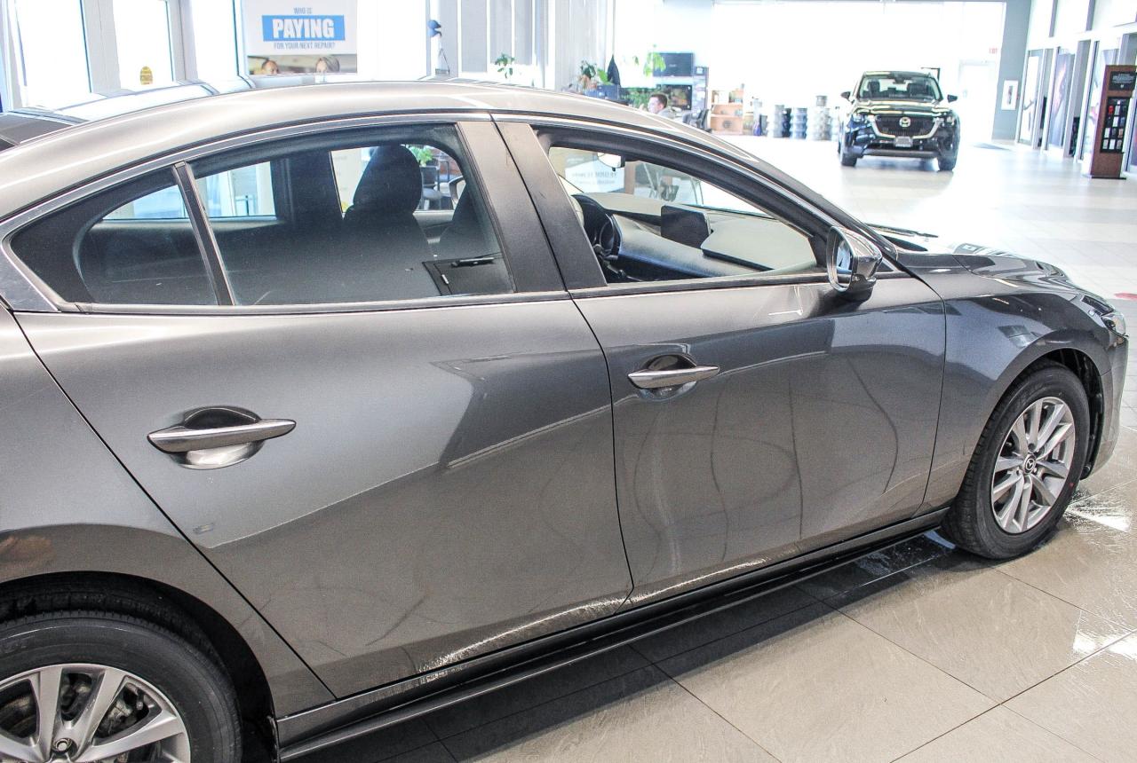 2023 Mazda MAZDA3 GS HEATED FRONT SEATS - HEATED STEERING WHEEL - APPLE CARPLAY AND ANDROID AUTO - CLEAN CARFAX! Photo4