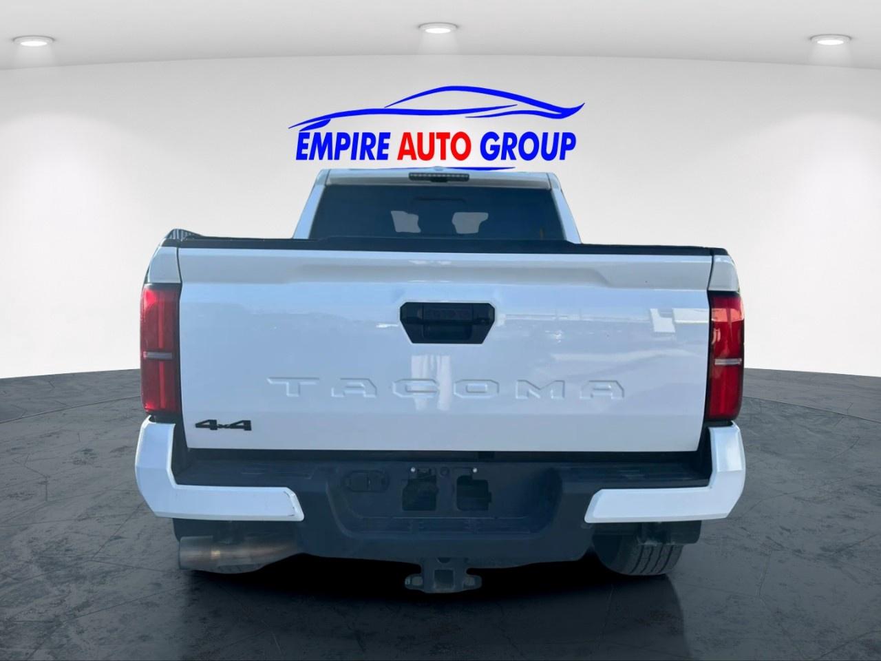 2024 Toyota Tacoma 45 SERIES Photo4