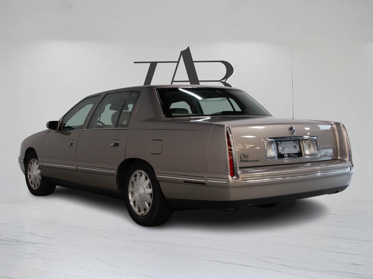 1999 Cadillac Concours LEATHER SEATS | WOOD TRIM | LOW KM Photo4