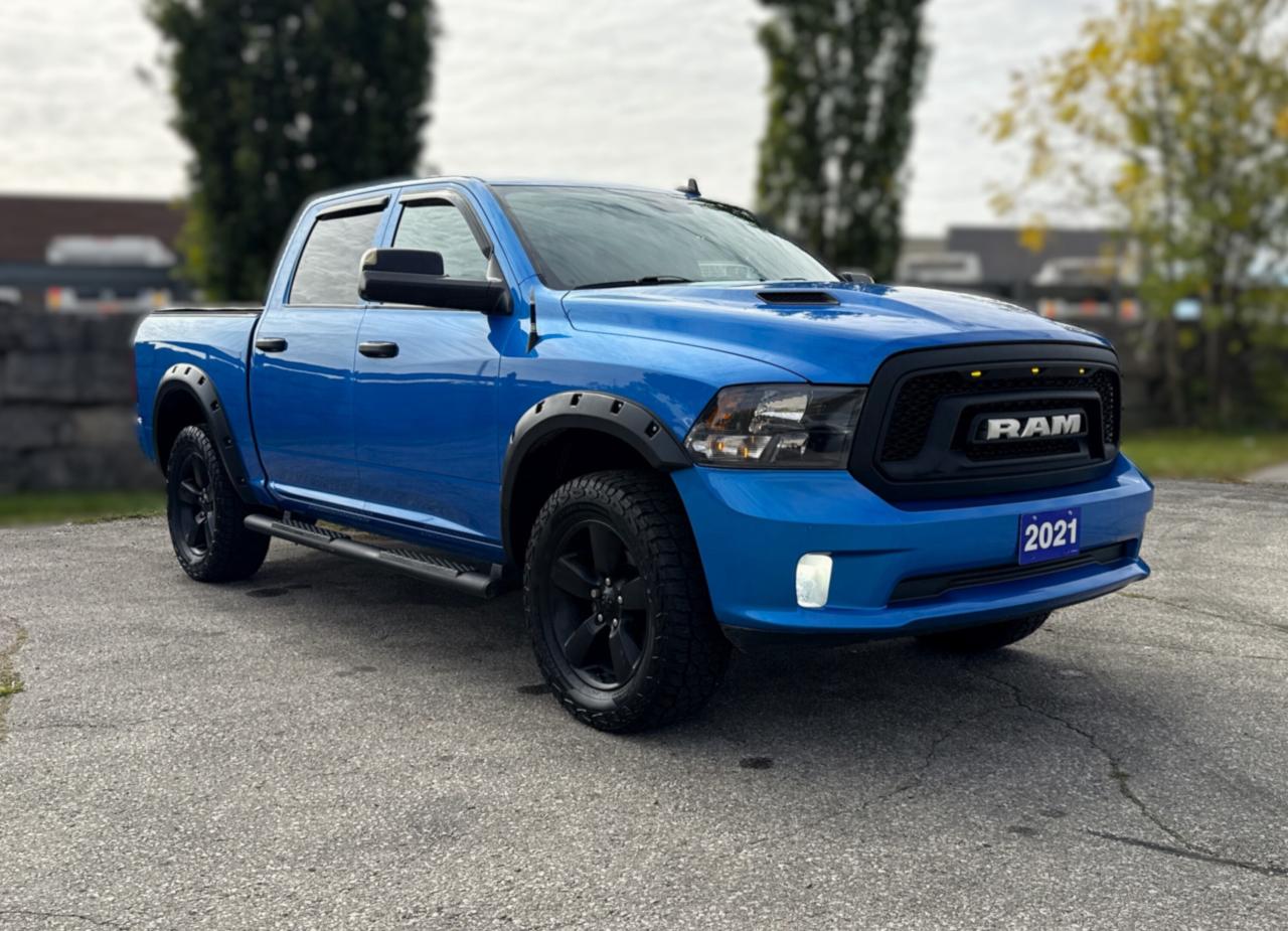 2021 RAM 1500 Classic Express 4x4 Crew Cab 5'7  Box | REMOTE START | Photo