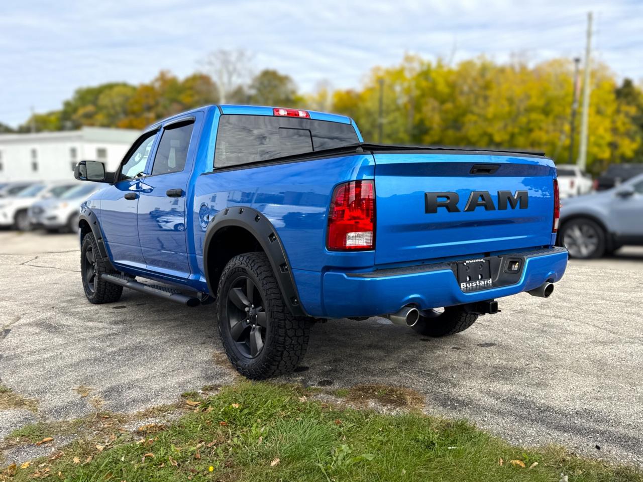 2021 RAM 1500 Classic Express 4x4 Crew Cab 5'7  Box | REMOTE START | Photo