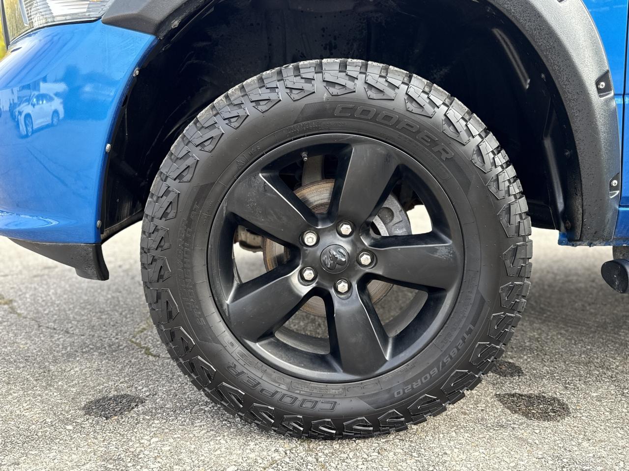 2021 RAM 1500 Classic Express 4x4 Crew Cab 5'7  Box | REMOTE START | Photo