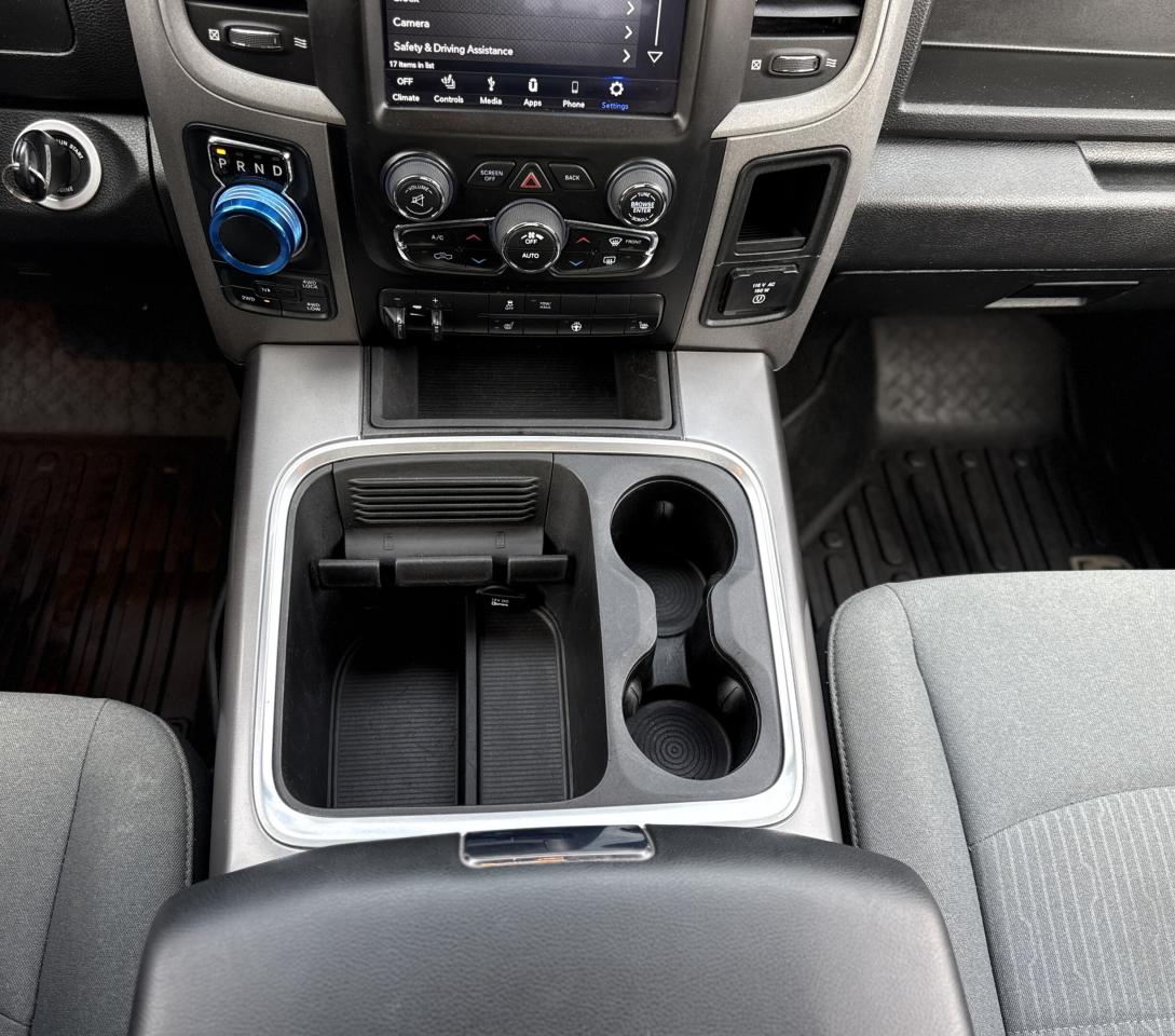 2021 RAM 1500 Classic Express 4x4 Crew Cab 5'7  Box | REMOTE START | Photo