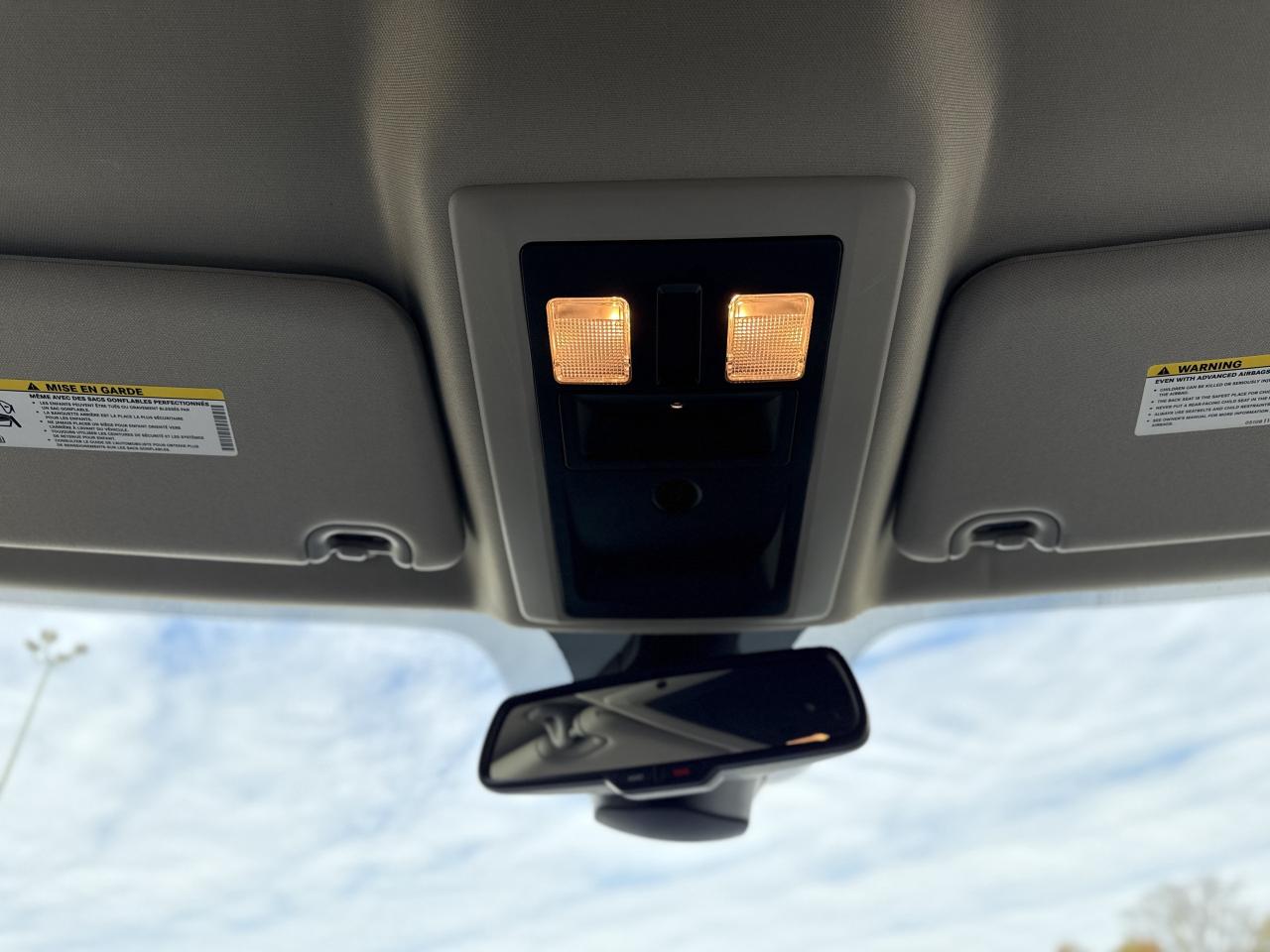 2021 RAM 1500 Classic Express 4x4 Crew Cab 5'7  Box | REMOTE START | Photo