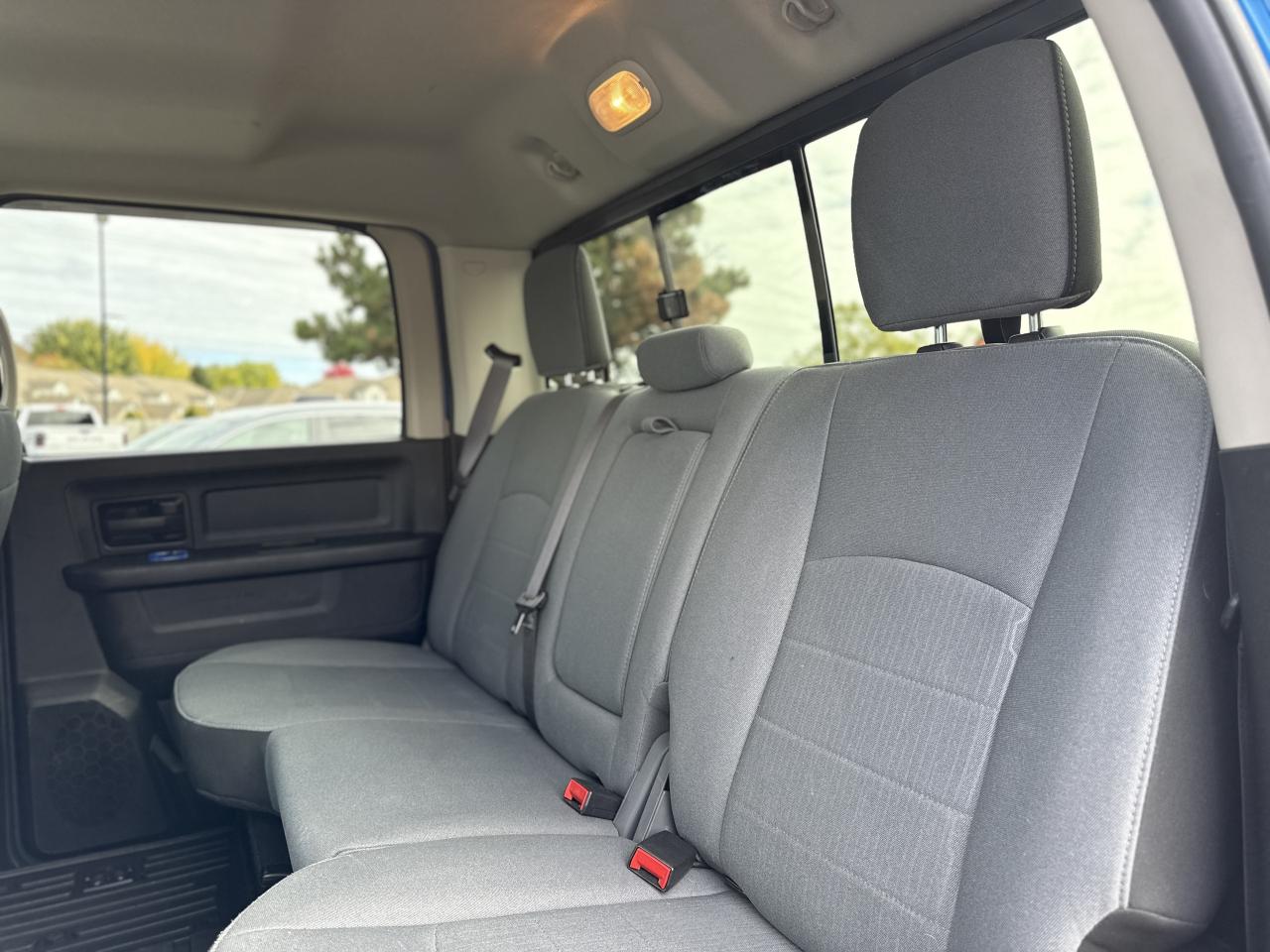 2021 RAM 1500 Classic Express 4x4 Crew Cab 5'7  Box | REMOTE START | Photo